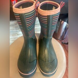 LAND’S END Girls Striped Green and Pink Insulated Rain Boots size 6 Waterproof